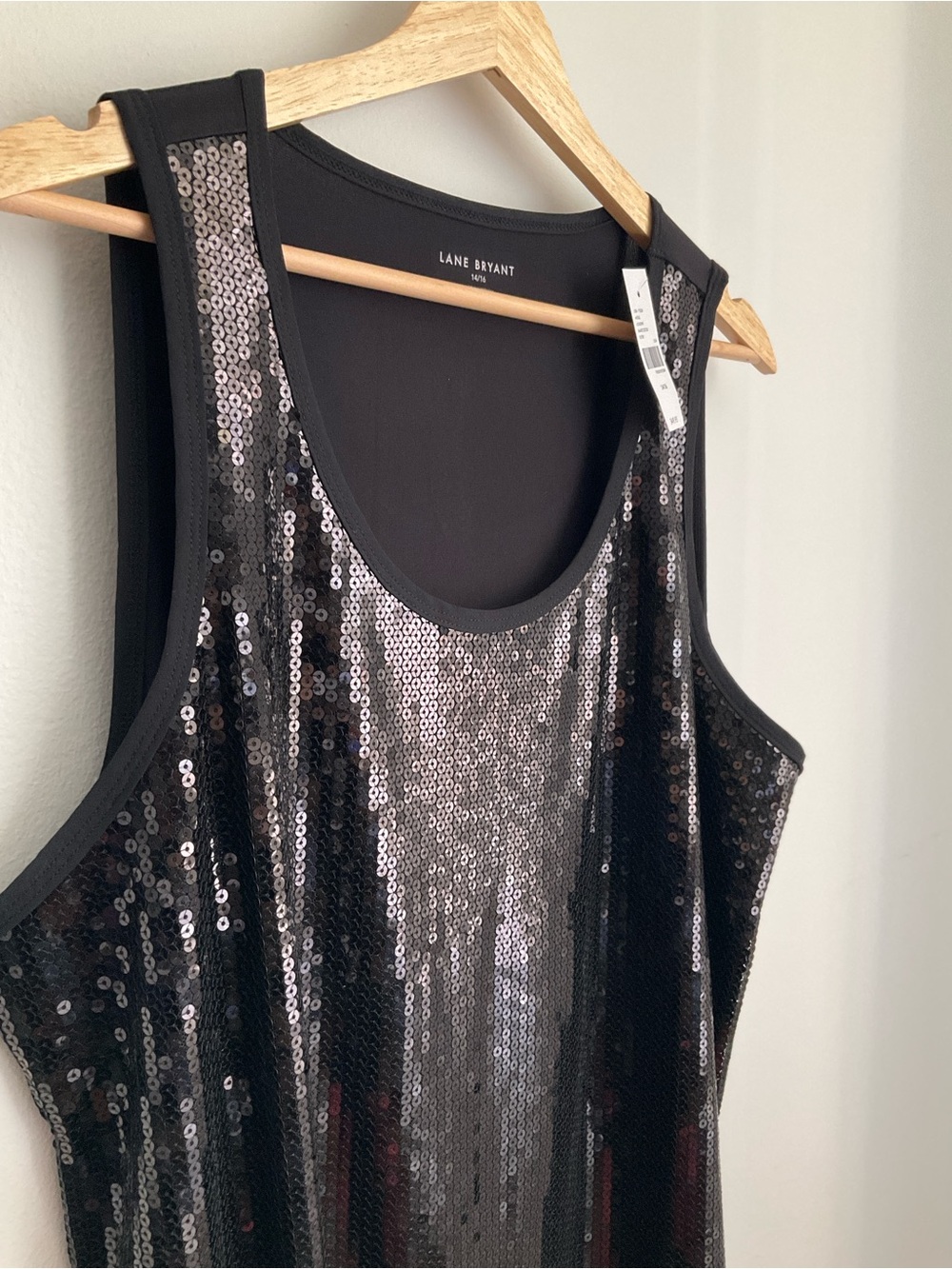 Lane Bryant 14/16 Black Sequined Scoop Neck Tank NWT - Picture 3 of 9